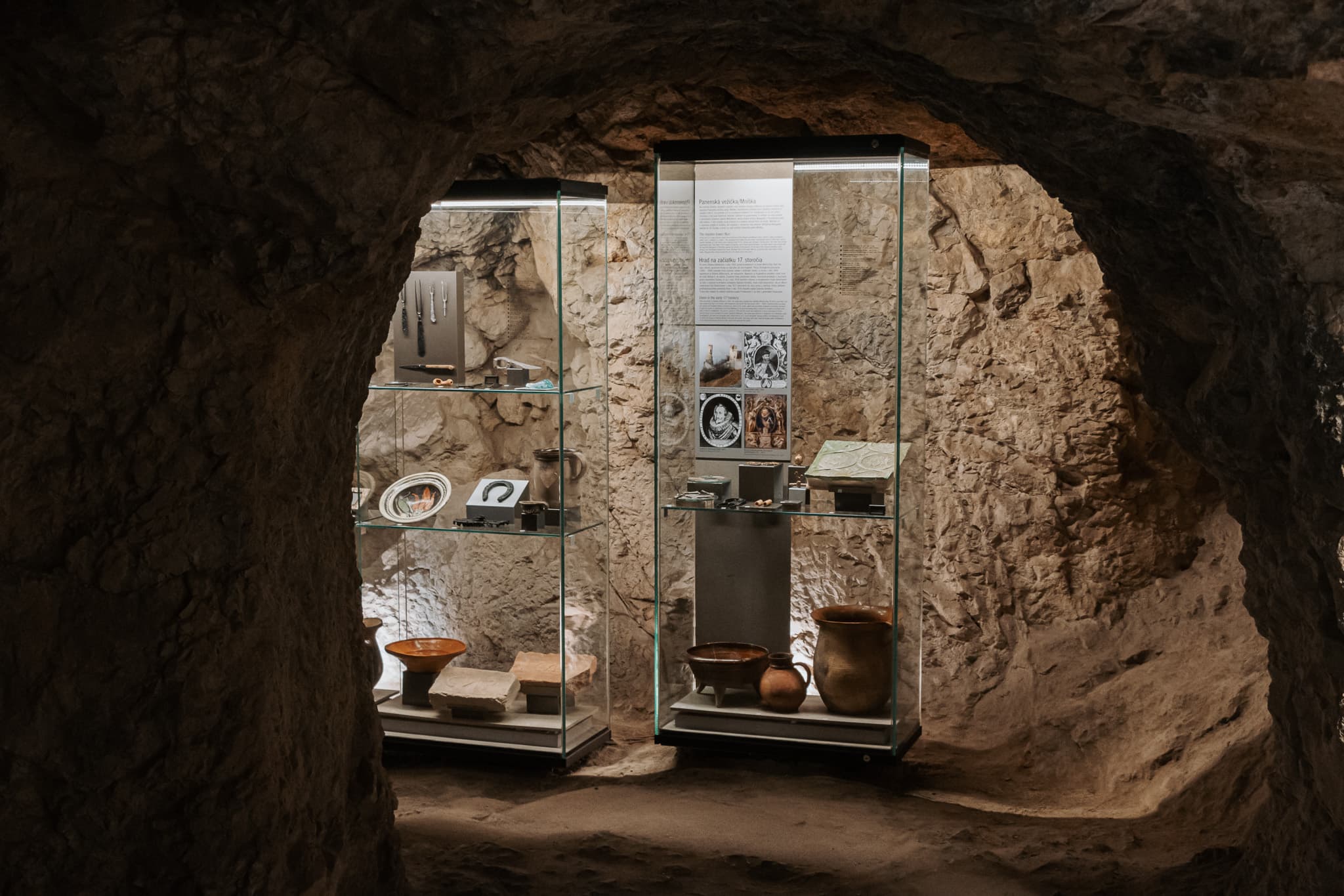 Pohľad na expozíciu Hrad Devín v 13. – 20. storočí